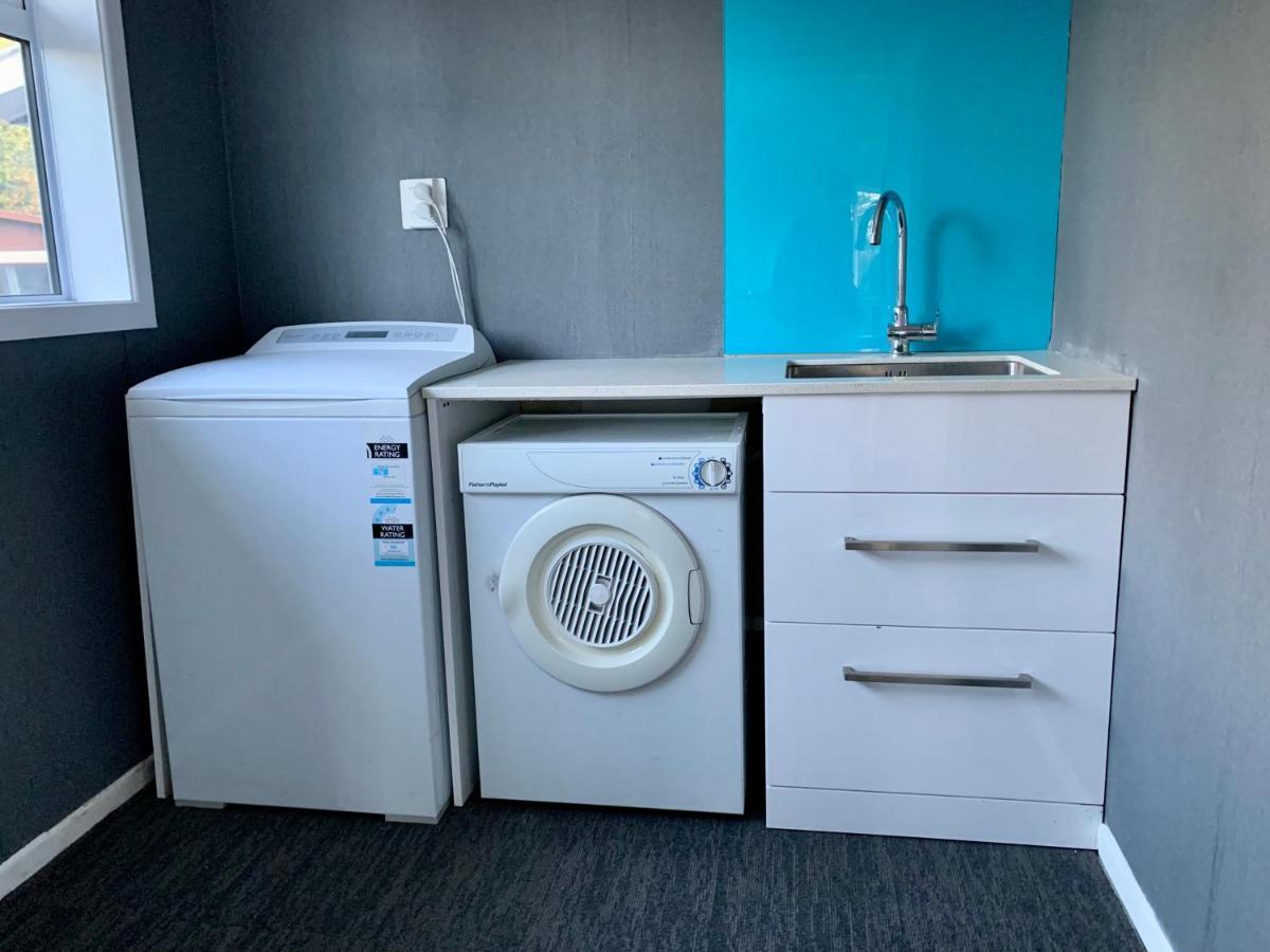 M&k With Air Condition, 4 Bedrooms, By Chartwell Shopping Centre Hamilton
