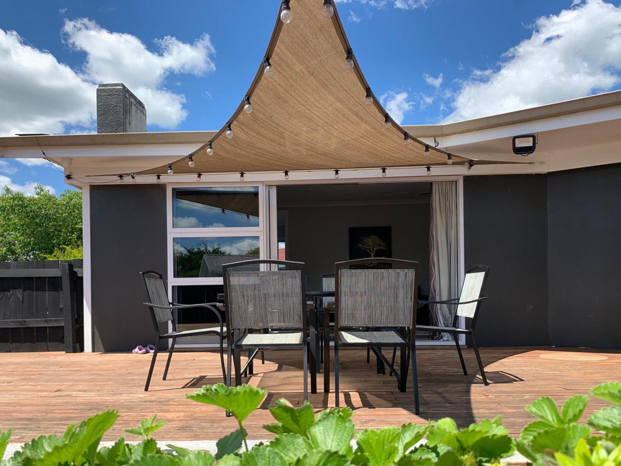 Villa M&k With Air Condition, 4 Bedrooms, By Chartwell Shopping Centre *